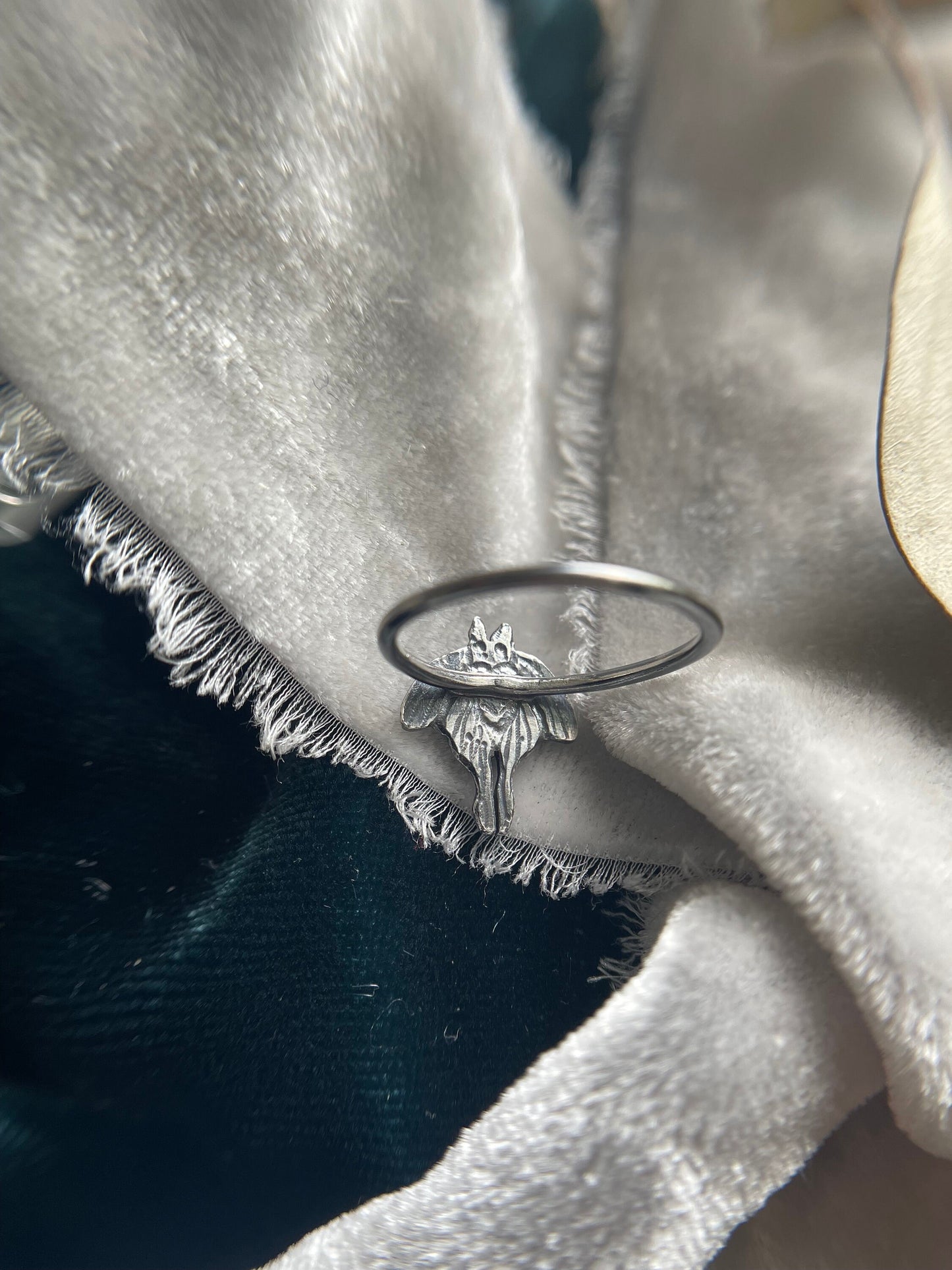 Luna moth sterling silver ring labradorite moonstone carved ring nature inspire forest metalsmith artisan made