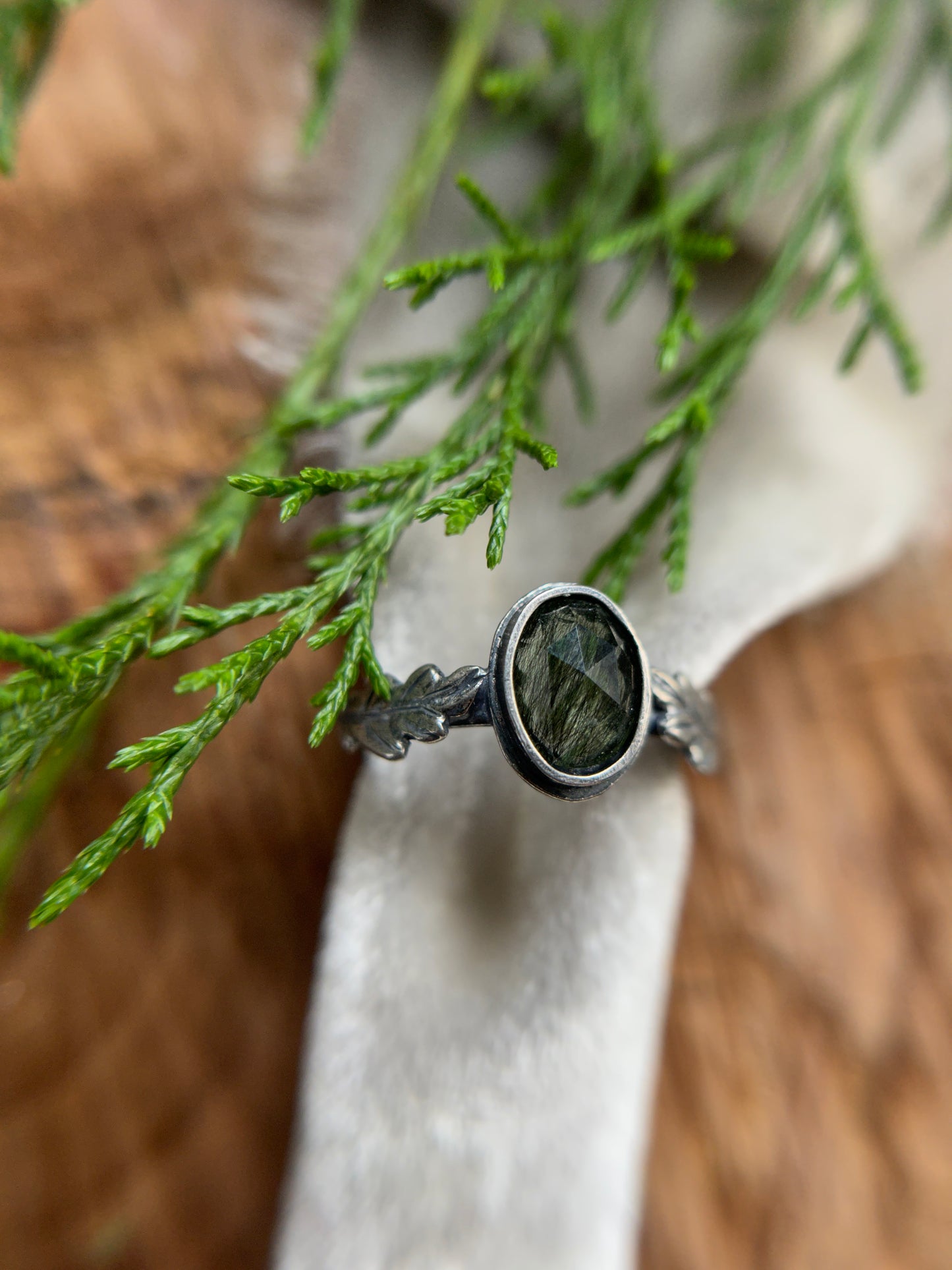 Oak ring in choice of peridot  w ludwigite or green tourmaline