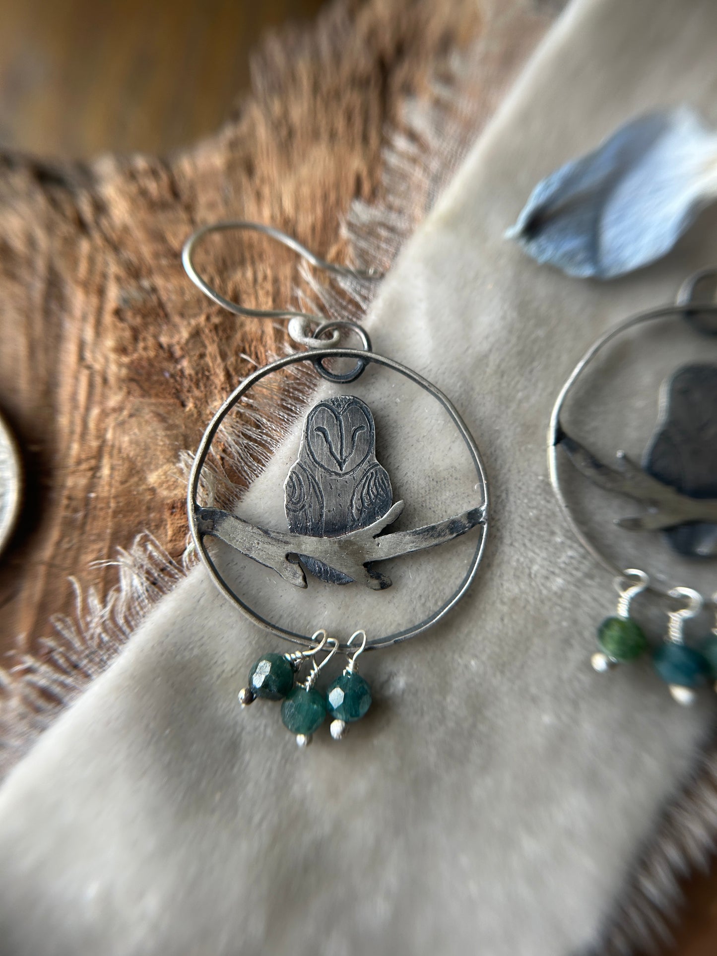 Barn owl earrings in tourmaline with sterling silver