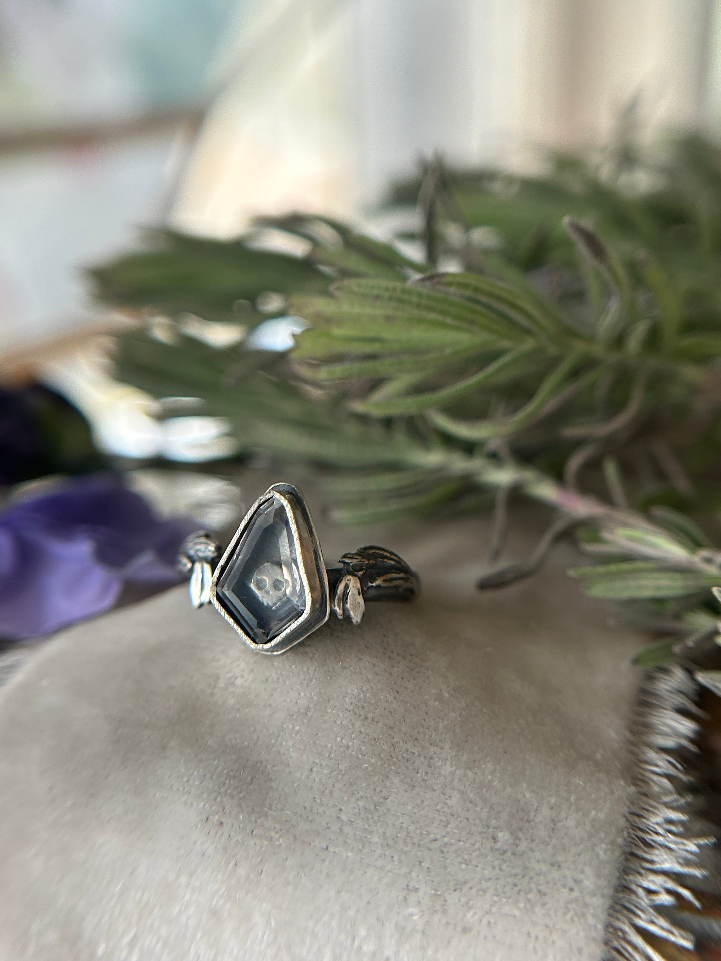 Snowdrop Skull with Portrait Cut Rainbow Moonstone -sterling silver ring finshed to ring size