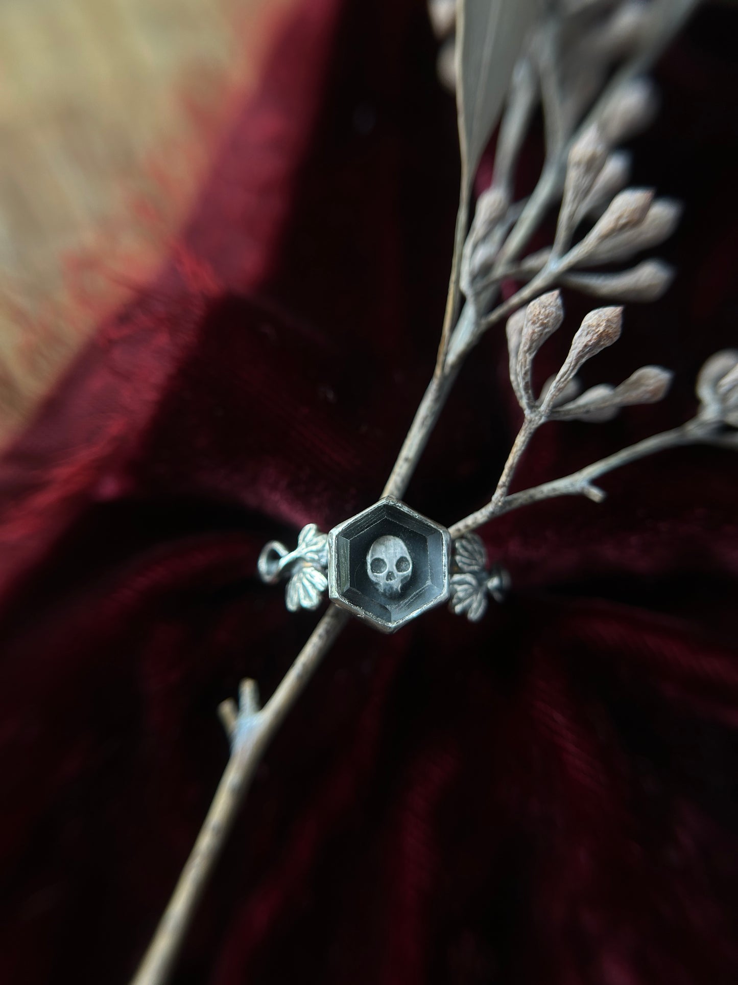 Skull & ivy ring -memento mori sterling silver with quartz jewelry
