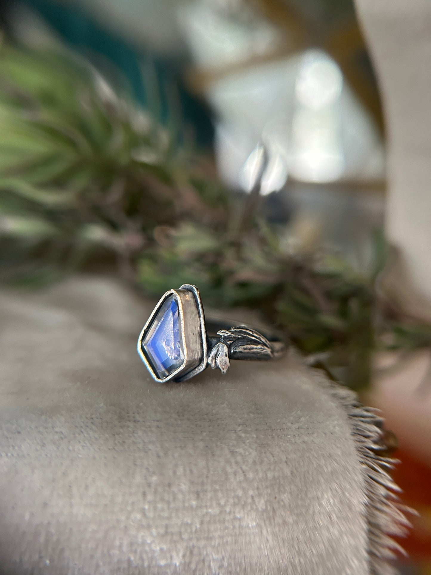 Snowdrop Skull with Portrait Cut Rainbow Moonstone -sterling silver ring finshed to ring size