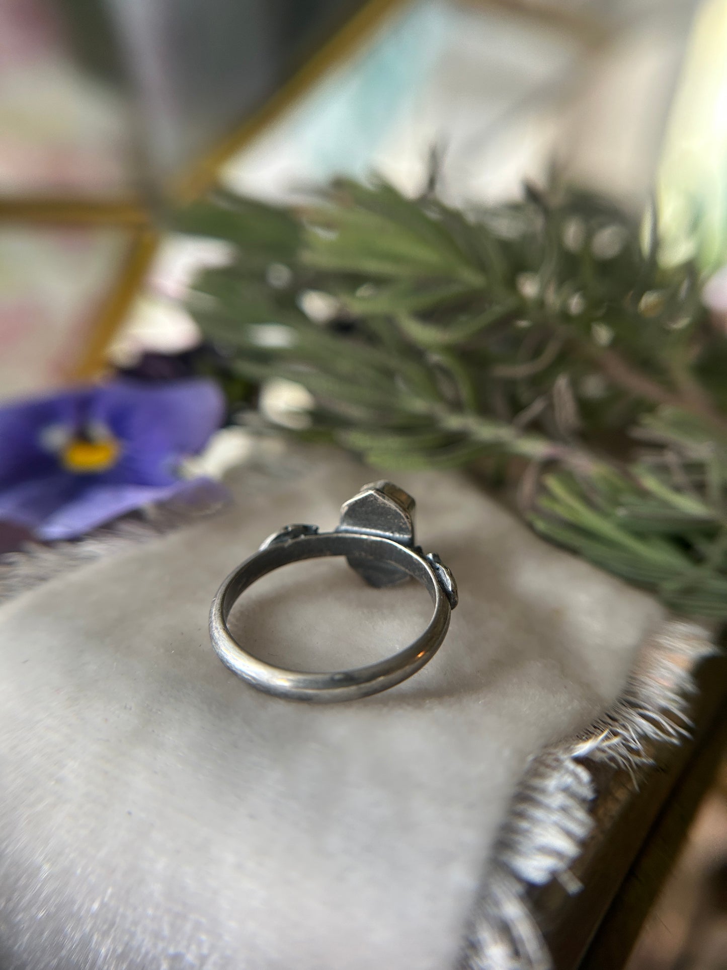 Pansy flower under quartz hexagon- sterling silver ring with swirl sprigs