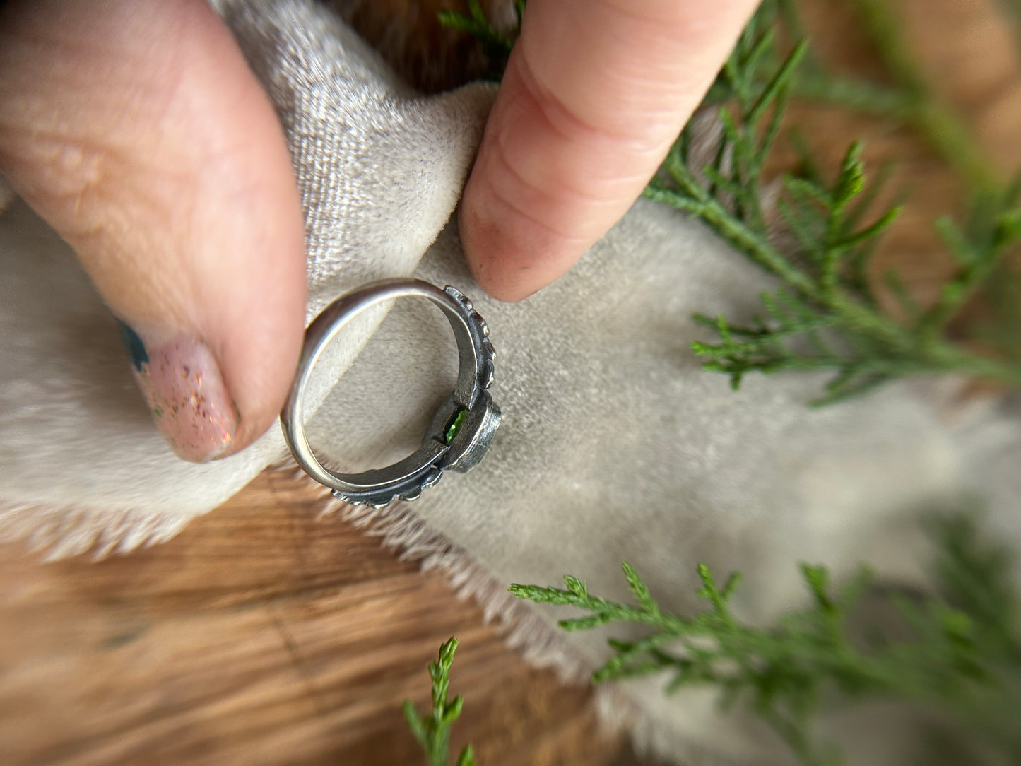 Oak ring in choice of peridot  w ludwigite or green tourmaline