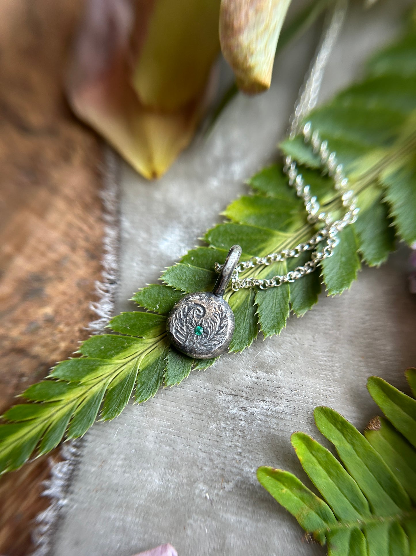 Moon pebble with ferns and emerald necklace- Sterling silver jewelry