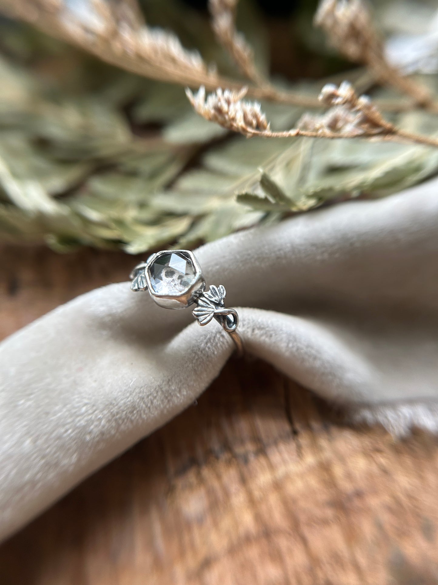 Skull & ivy ring -memento mori sterling silver with quartz jewelry