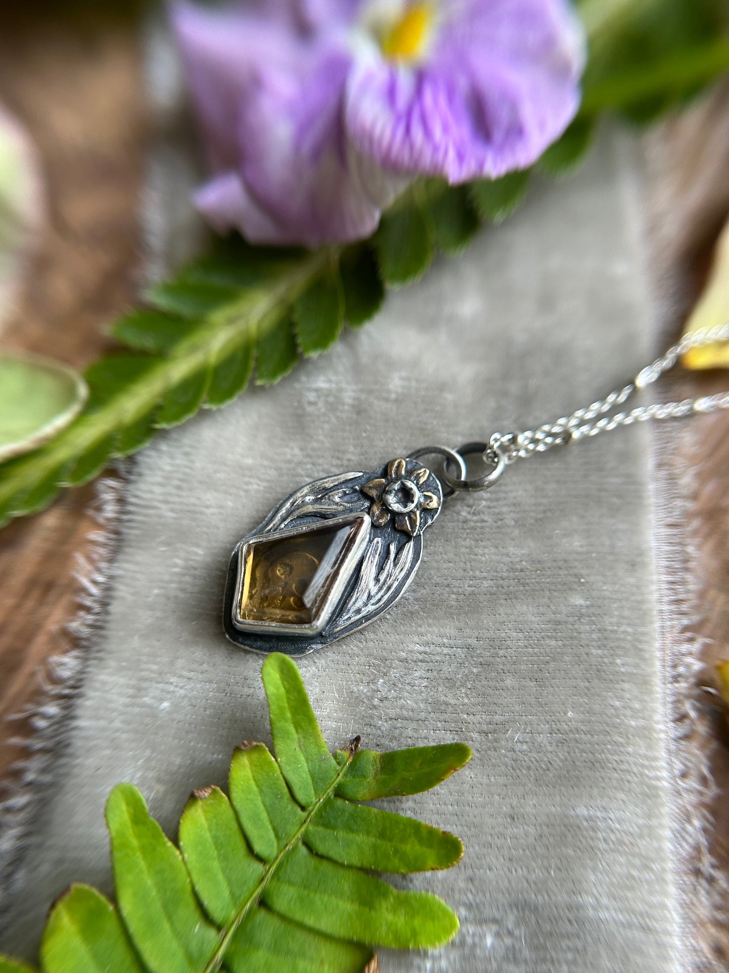 Daffodil and skull memento mori memento vivere necklace - Sterling silver jewelry